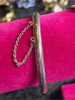 Vintage sterling silver bangle bracelet